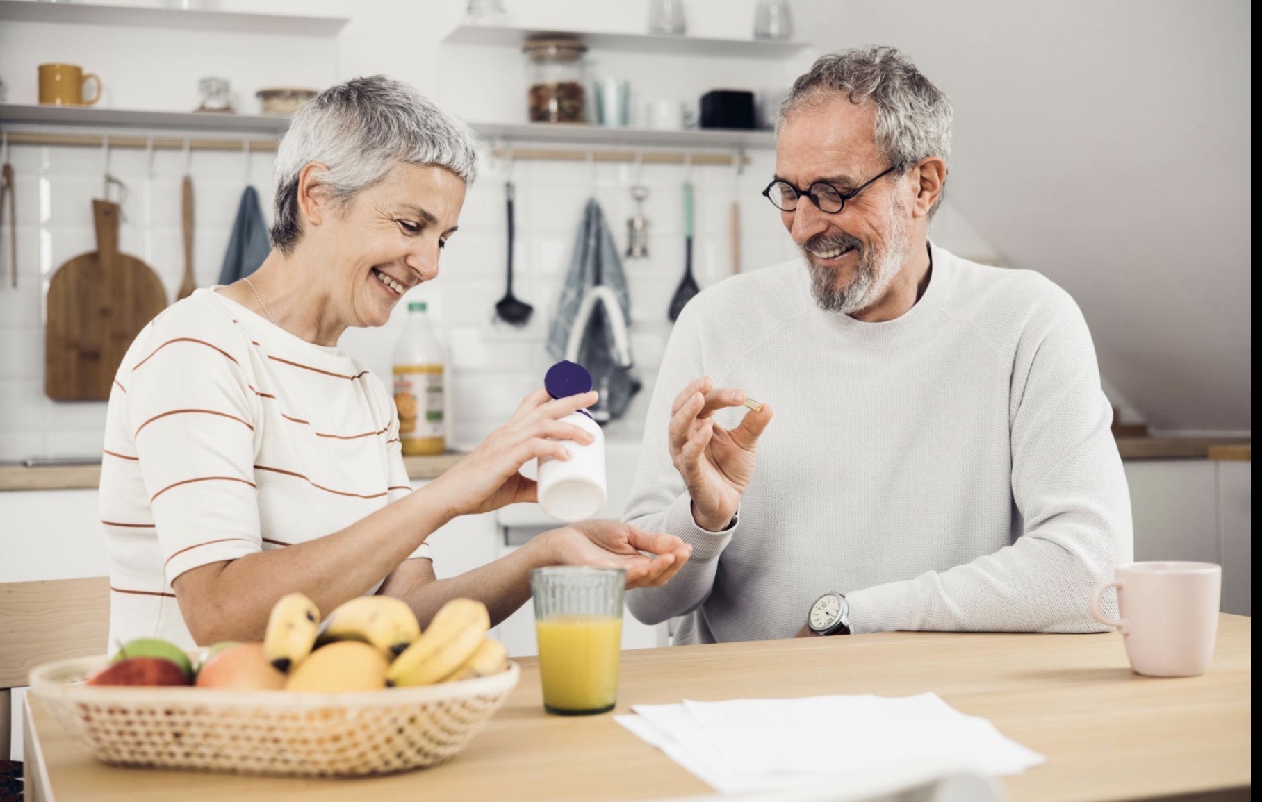 Tek ürünle pratik kullanım sunan vitamin kombinasyonları giderek daha fazla tercih ediliyor. D3 ve K2 vitamini içeren takviyelerin avantajlarını keşfedin.